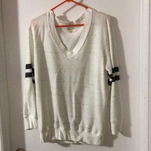Long sleeve v neck sweater